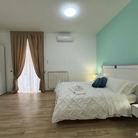 Emerella Luxury Suites-Siderno Lungomare Kültér fotó