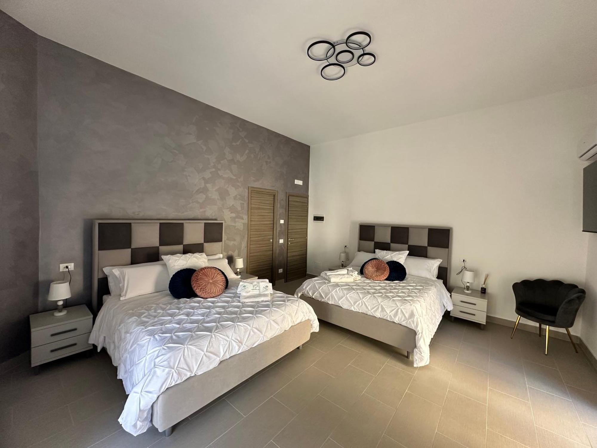Emerella Luxury Suites-Siderno Lungomare Kültér fotó