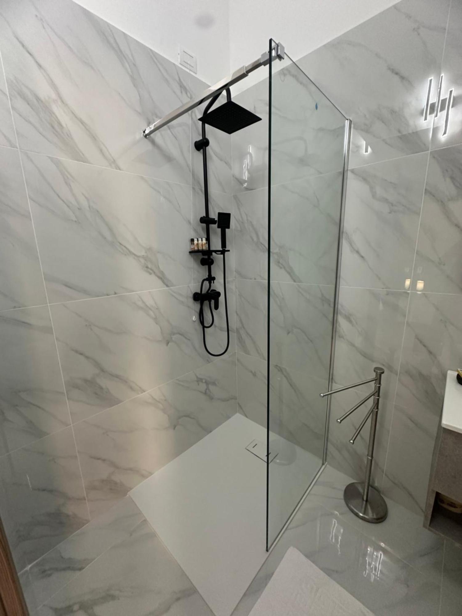 Emerella Luxury Suites-Siderno Lungomare Kültér fotó