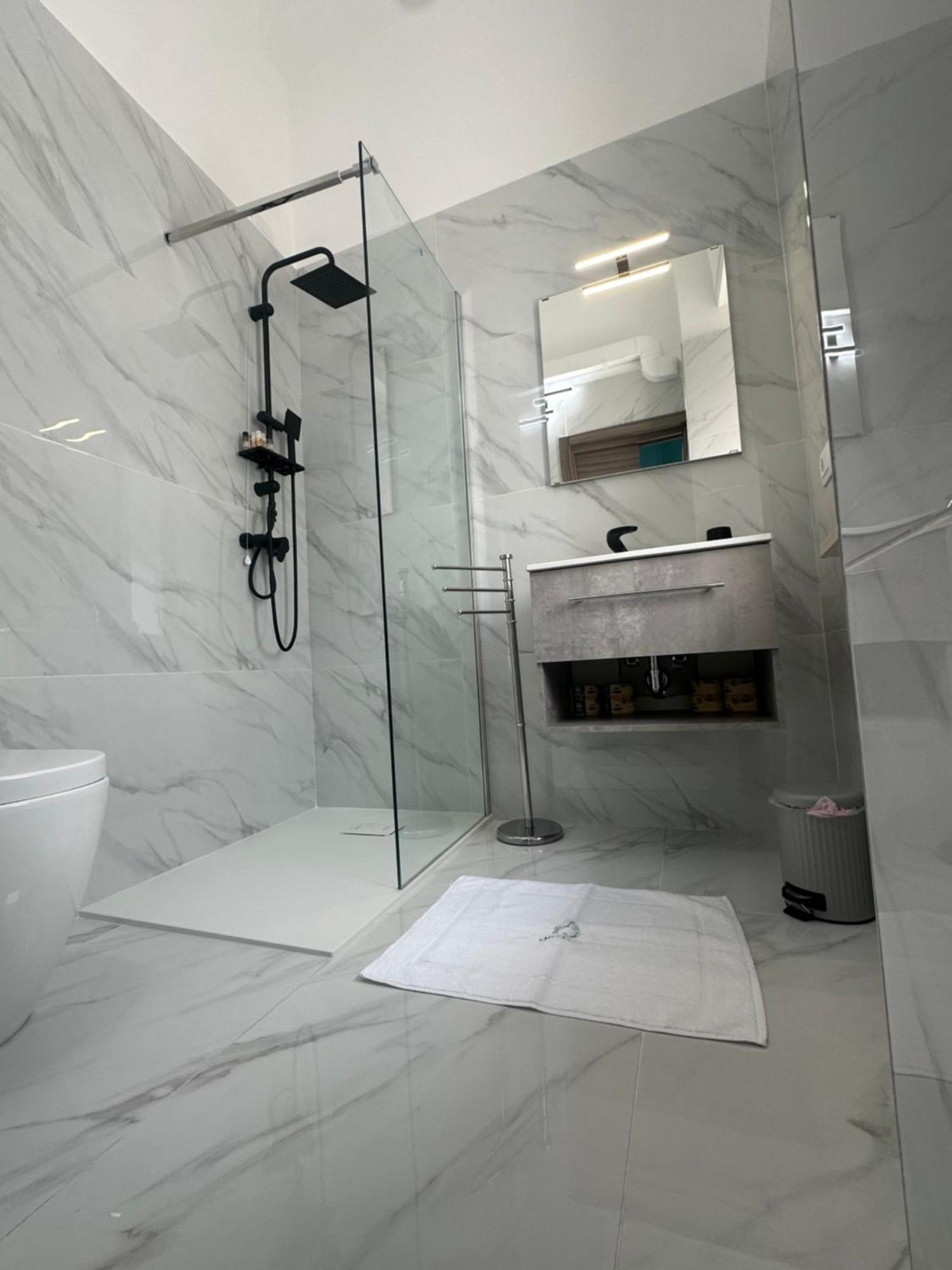 Emerella Luxury Suites-Siderno Lungomare Kültér fotó