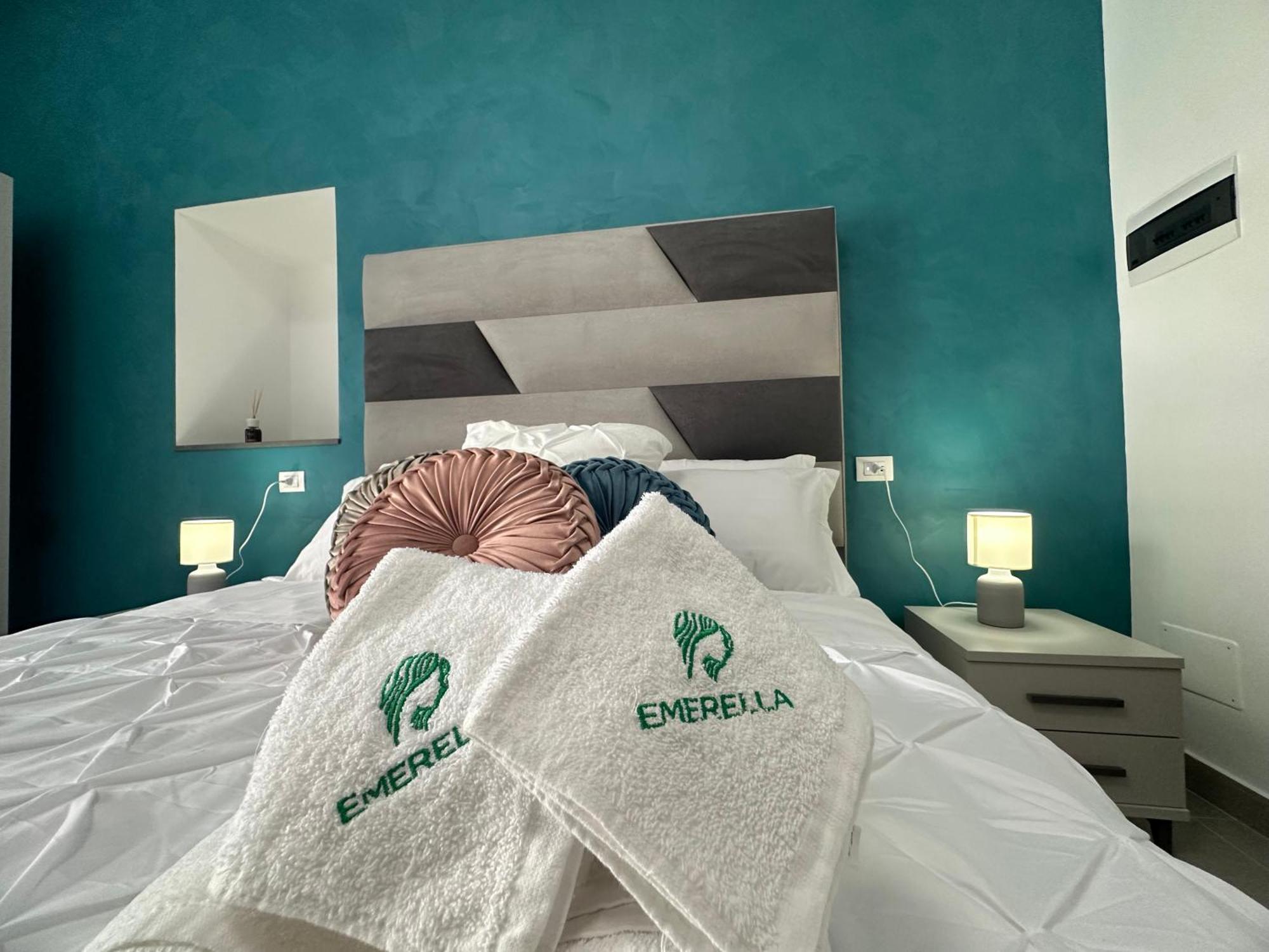 Emerella Luxury Suites-Siderno Lungomare Kültér fotó