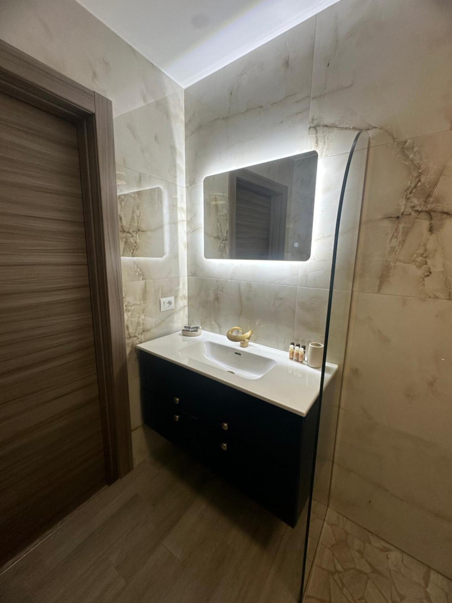 Emerella Luxury Suites-Siderno Lungomare Kültér fotó