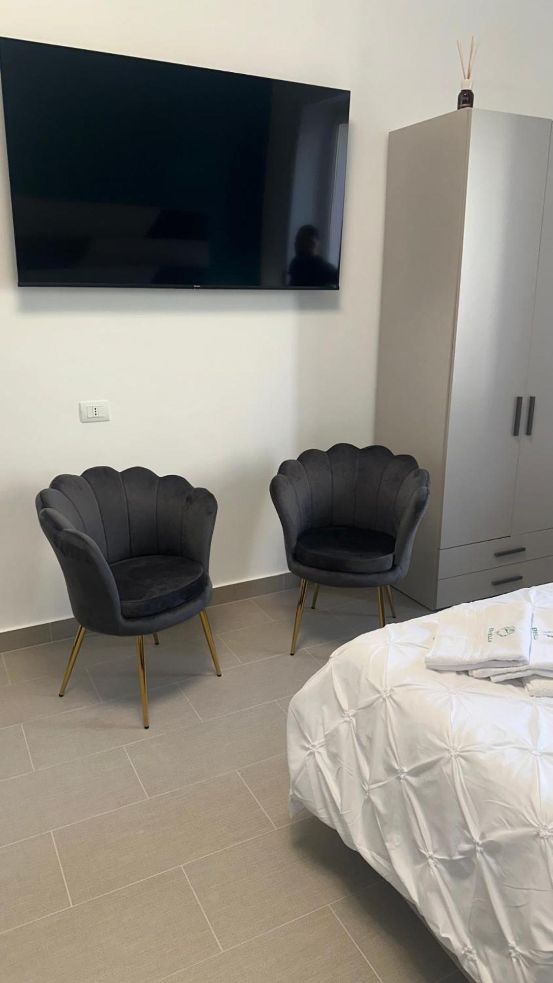 Emerella Luxury Suites-Siderno Lungomare Kültér fotó
