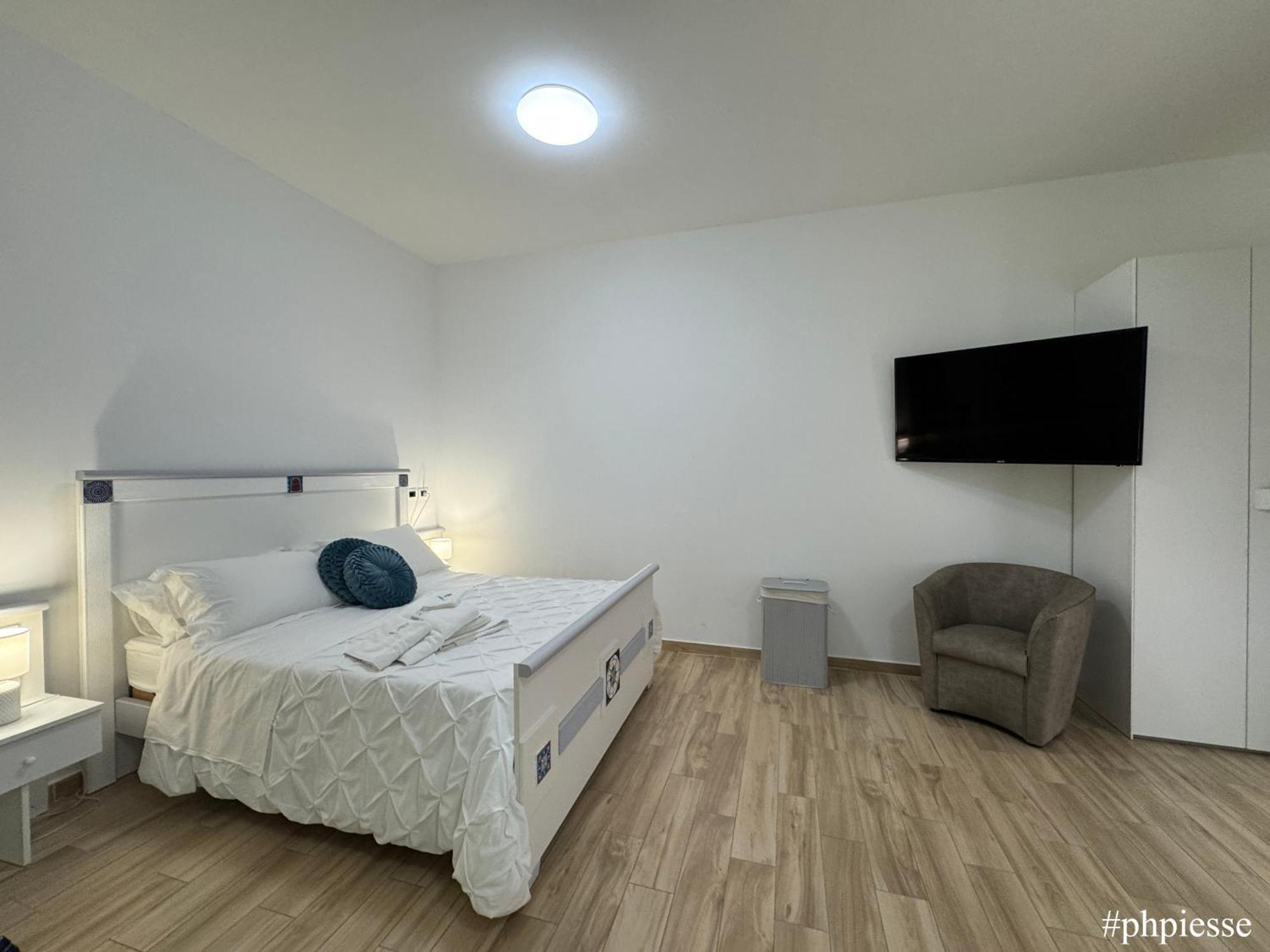 Emerella Luxury Suites-Siderno Lungomare Kültér fotó