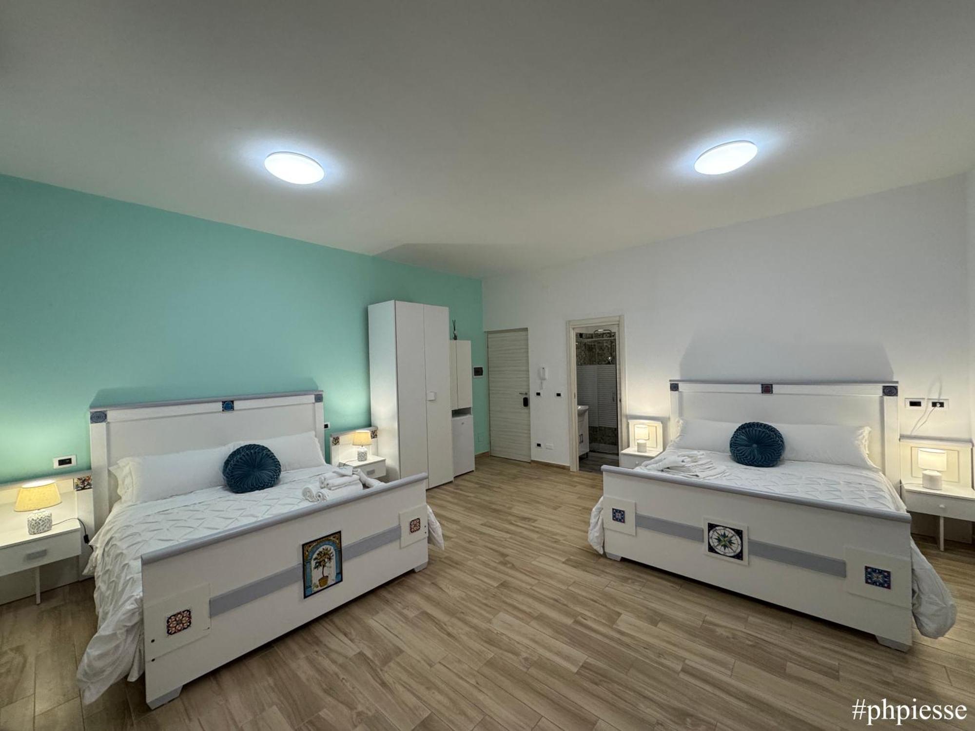 Emerella Luxury Suites-Siderno Lungomare Kültér fotó