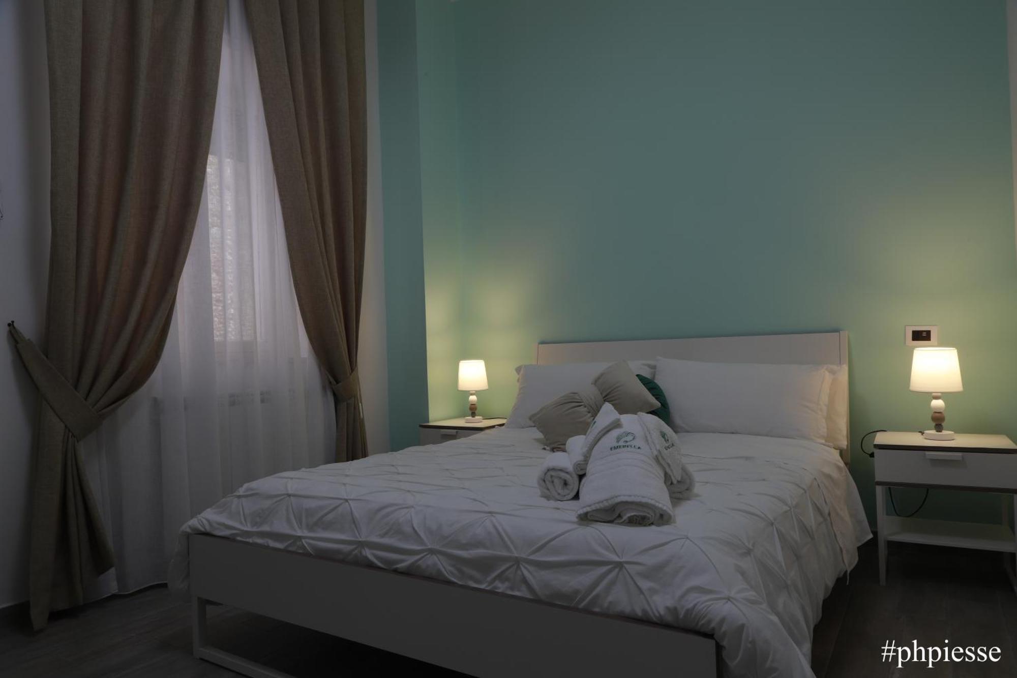 Emerella Luxury Suites-Siderno Lungomare Kültér fotó