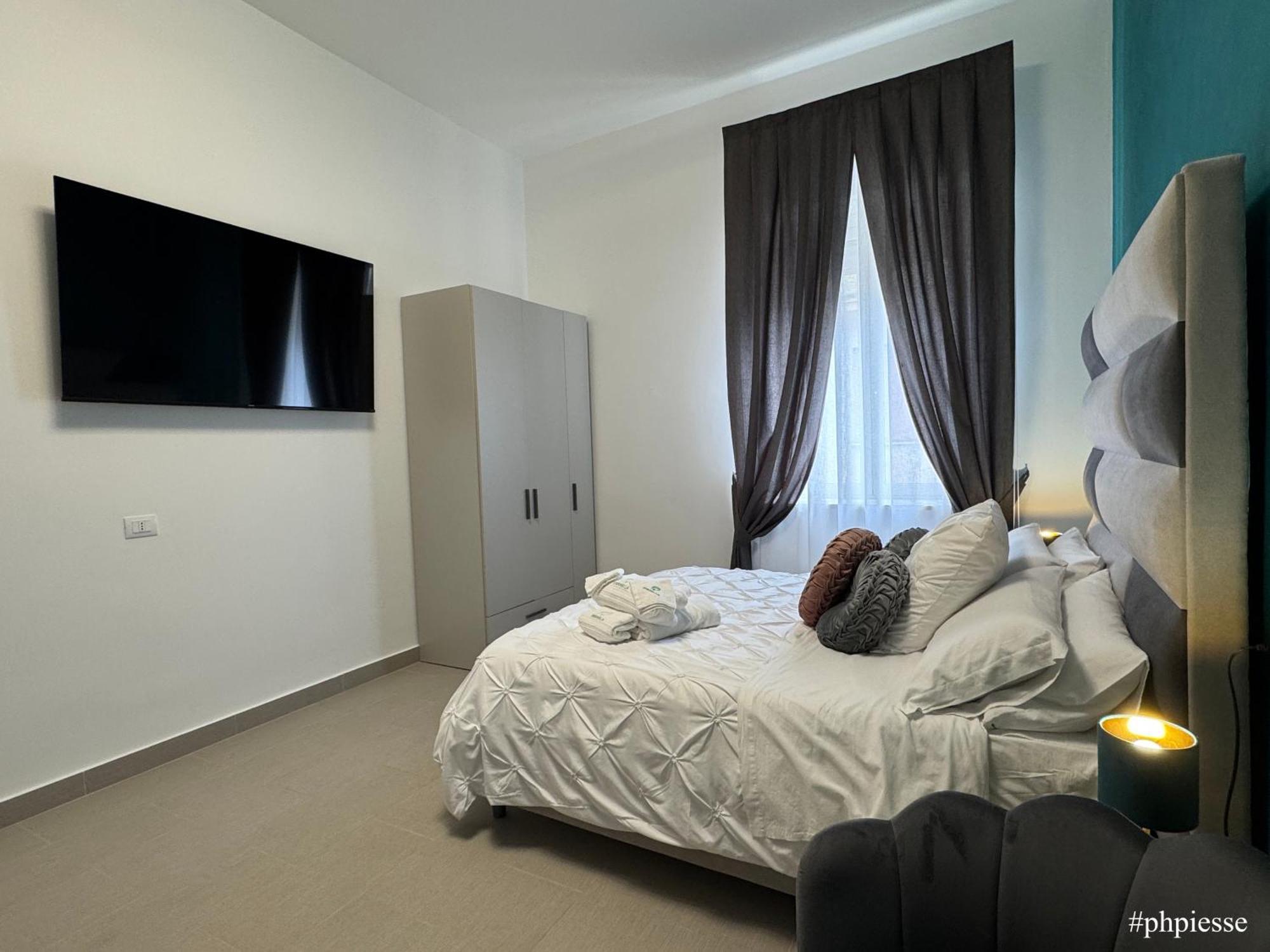 Emerella Luxury Suites-Siderno Lungomare Kültér fotó