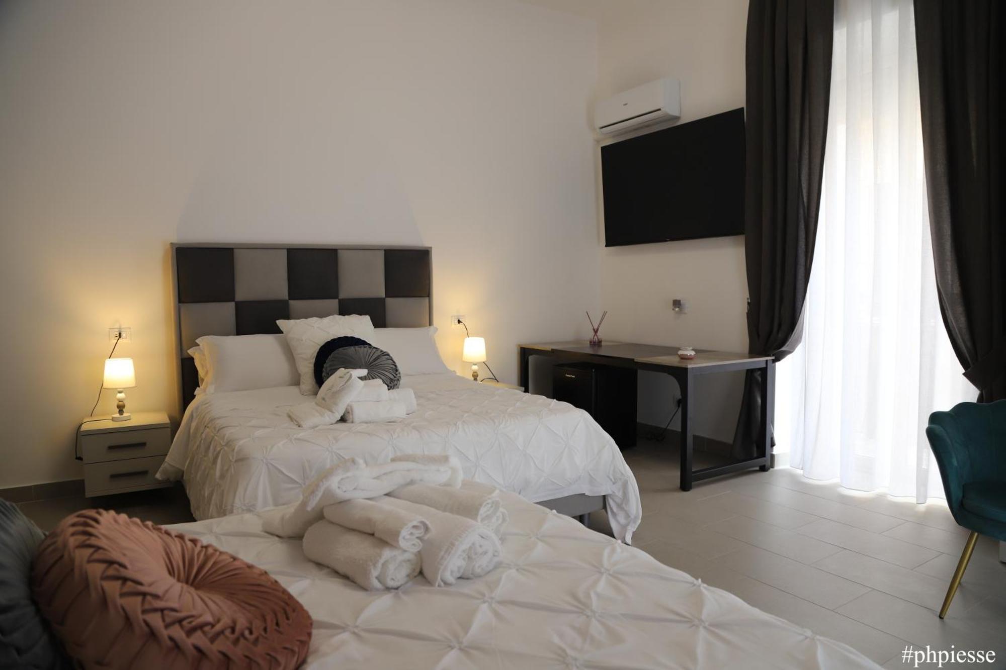 Emerella Luxury Suites-Siderno Lungomare Kültér fotó