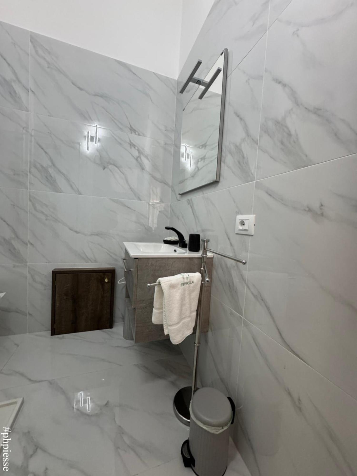 Emerella Luxury Suites-Siderno Lungomare Kültér fotó